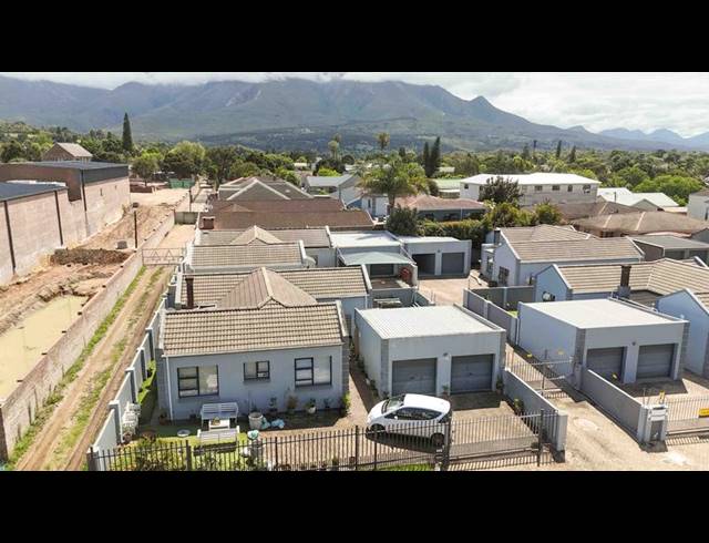 3 BEDROOM HOUSE FOR SALE IN BLANCO